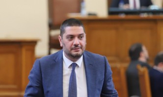 ГЕРБ търсят Асен Василев за скандала с меморандума и американското посолство