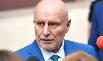 Управителят на Българската народна банка БНБ Димитър Радев заяви че