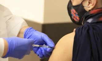 В болница Св. Анна в София започва работа пункт за ваксинация