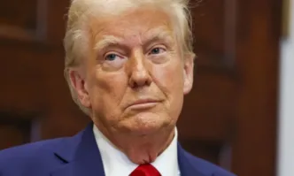 На 5 април влязоха в сила най широкообхватните мита на президента