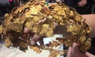Служител на ДАНС координирал продажбата на крадено златно съкровище