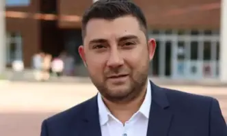 Ще изтъргува горите и ще наложи финансов Big Brother на