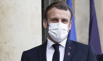 Френският президент Еманюел Макрон е с коронавирус