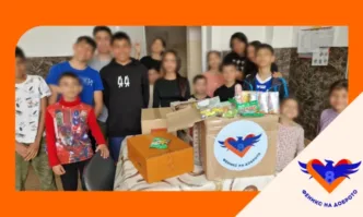 Феникс на доброто зарадва децата от ЦНСТ – Долна Баня с празнични изненади