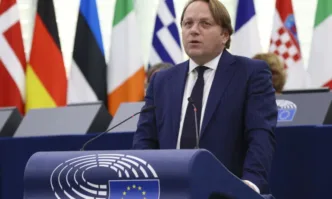 Представители на македонските българи се срещнаха в Брюксел с еврокомисаря