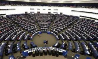 Извънредна ситуация в Страсбург: Предупредиха евродепутатите за замърсена вода
