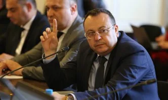 Хамид Хамид обеща любопитни факти за Кирил Петков, нарича го захаросано личице