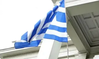 В континентална и островна Гърция избирателната активност е висока съобщава