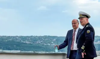 Посланик Кенет Мертен посети MTG Dolphin и разгледа новите модерни