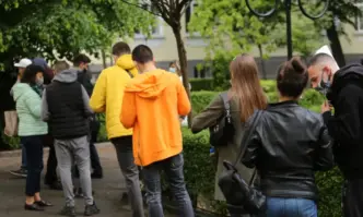 Седмокласници и десетокласници подобряват резултатите си на националното външно оценяване