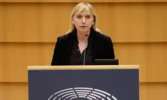 Надявам се че времето за лозунги и закани от определени