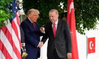 Тръмп призова Ердоган да спре да купува руски петрол и заговори за продажба на F-35