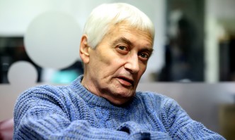 Владо Даверов: С шмекера Радев няма да има промяна, Петков и Василев обикалят като Ленин и Сталин
