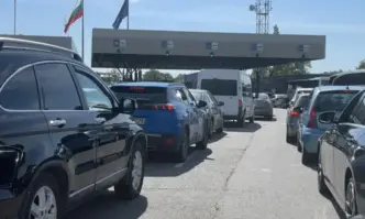 Засилват охраната по българската граница с военни