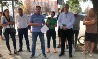 Кметът на р-н Връбница Младен Младенов проведе среща с гражданите
