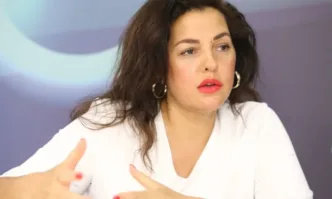Цветанка Андреева: Румен Радев може да централизира властта