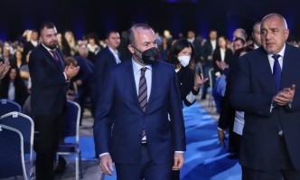 Фактът че сегашното управление на България сегашното правителство не е