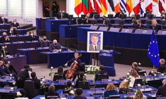 Днес избират нов председател след внезапната смърт на Сасоли Евродепутатите