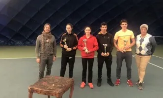 Денислав Проданов и Даря Шаламанова спечелиха Държавен турнир до 18 г. в София