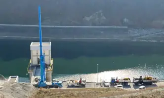 Във връзка с прогнозата за продължаващи значителни валежи и гръмотевични