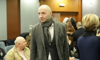 Румен Радев няма време да регистрира партия Вероятно ще се