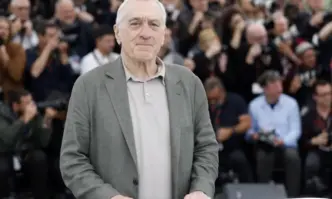 Робърт де Ниро е обвинен в дискриминация по полов признак