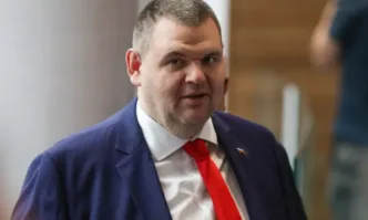 Пеевски към кметовете и общинските съветници от ДПС: Не пипайте местните данъци и такси