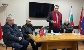 В момента ситуацията изисква председателят на БСП да работи 24 7