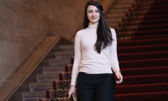 Според съветничката на Петков има и други места от където