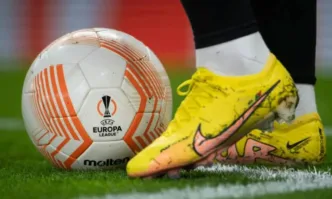 Барселона Манчестър Юнайтед е най интересната двойка в следващия кръг