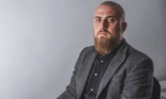 От профила във Фейсбук на Сергей Петров политически анализатор