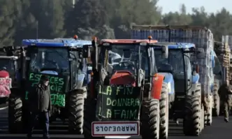 Фермери блокираха днес една от главните френски магистрали свързващи Париж