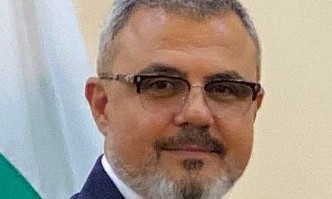 Временно изпълняващ длъжността ще бъде Константин АзовНовият транспортен министър Николай