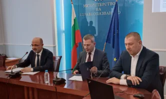 Новата система на свързаност между болниците и спешна помощ ще