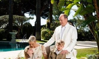 Принцеса Шарлен от Монако която се раздели поради здравословни причини