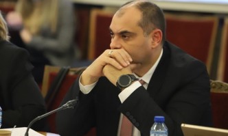 Министрите на БСП са гласували на правителствено заседание против холандски