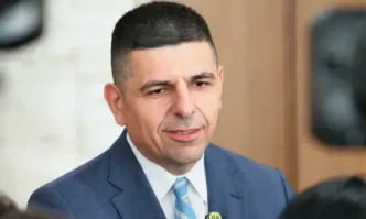 Ивайло Мирчев за Лукойл: Правителството се крие за съжаление