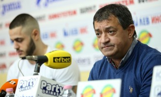 Старши треньорът на националния отбор по вдигане на тежести Иван