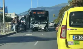 Нова катастрофа в София. Инцидент с автобус 88 в Младост