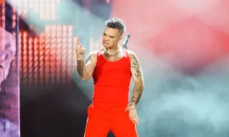 Прокуратурата иска постоянен арест за служителите на ДАИ, взели пари от екипа на Роби Уилямс