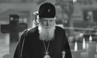 След кончината на патриарх Неофит. Какво следва?