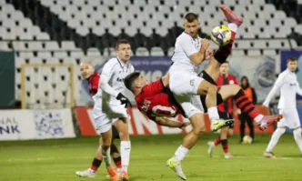 Славия победи Локо (Сф) с 2:0, зачетоха скандален гол