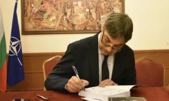 Надявам се публиката да се замисли и да оцени парламентарната