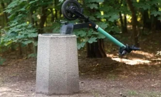 Момче в кома след падане от тротинетка