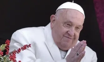 Папа Франциск е имал днес два пристъпа на остра респираторна