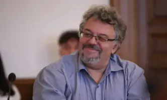 От профила във Фейсбук на Борислав ЦековСъбрал бил соросоидният мъж