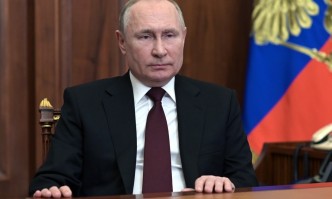 Руският президент Владимир Путин е издал заповед военни части да