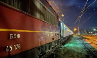 Дефектирали силови кабели са причинили пожара във влака Варна София вчера