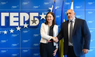Лидерът на ГЕРБ Бойко Борисов посрещна новия български еврокомисар Илияна