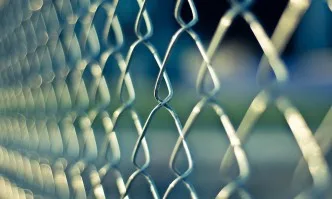 В Германия създават затвор за нарушители на карантината